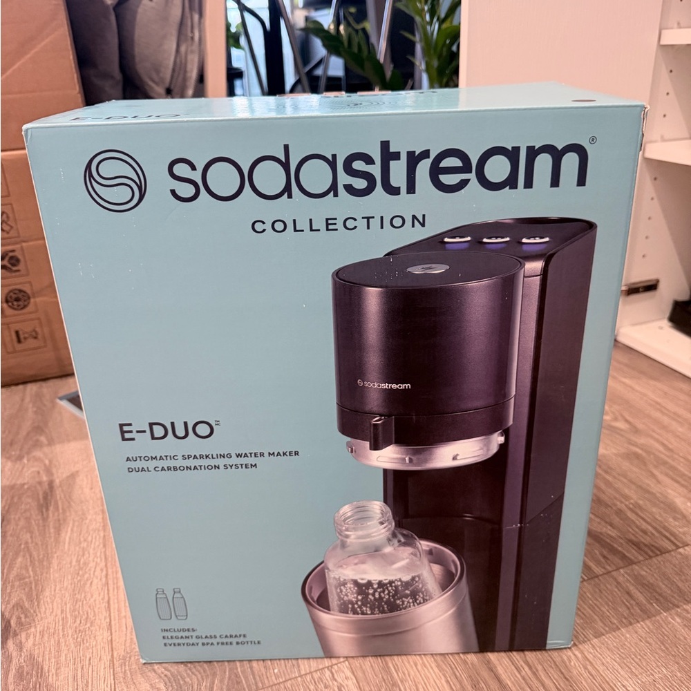 SodaStream E-DUO Black Sparkling Water Maker + 3 Bottles
